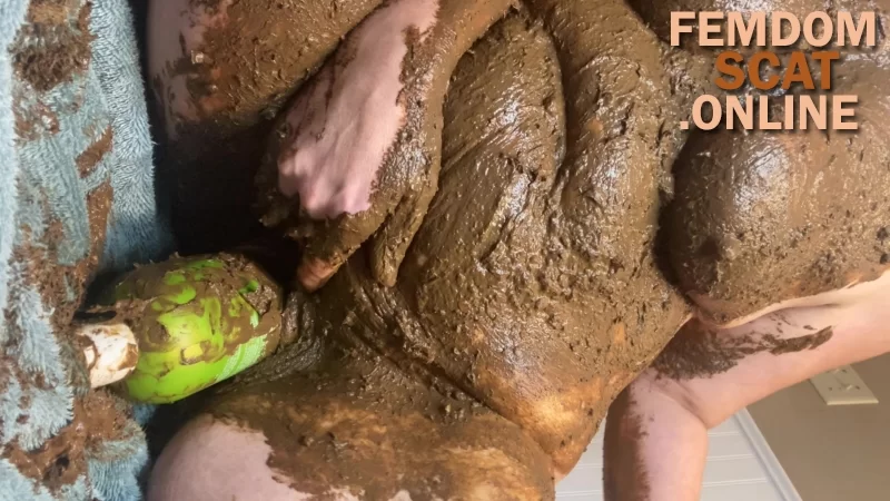 Allura – Poop Covered fucking a Big bottle [women pooping xxx porn videos]