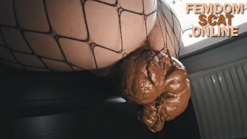 MiaRoxxx – HUGE Shit in Stockings [women pooping xxx porn videos]